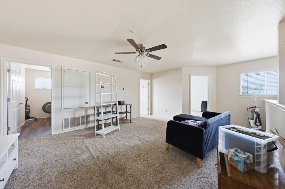 214 Woodley Road Leander, TX 78641