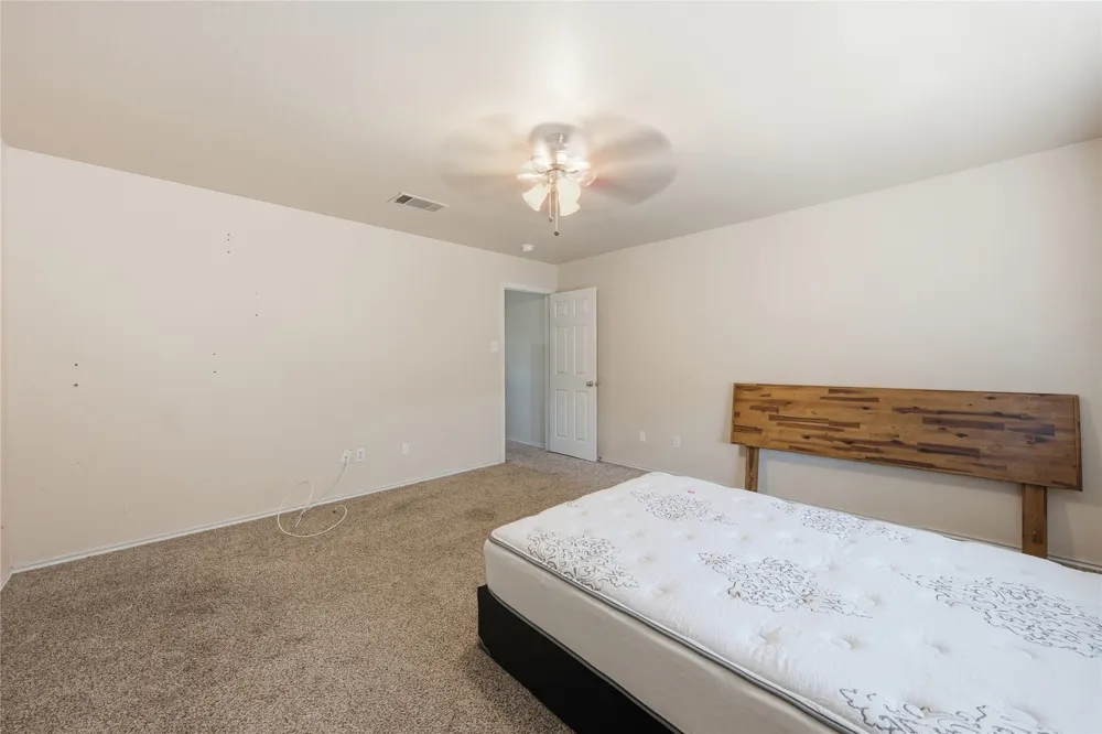 214 Woodley Road Leander, TX 78641
