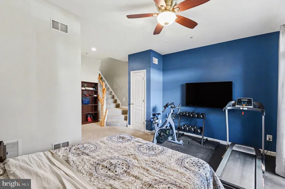 8016 PENNINGTON DRIVE Laurel, MD 20724