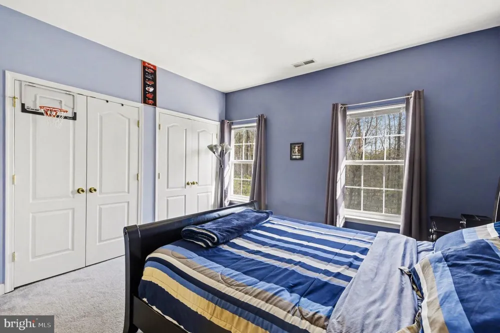 8016 PENNINGTON DRIVE Laurel, MD 20724
