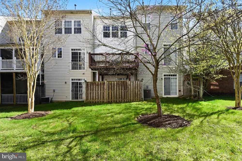 8016 PENNINGTON DRIVE Laurel, MD 20724