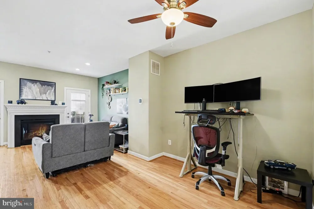 8016 PENNINGTON DRIVE Laurel, MD 20724