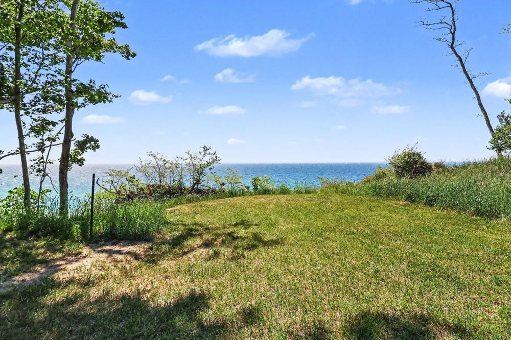 4539 S Lakeshore Drive #2.6 acres Vacant Land Ludington, MI 49431