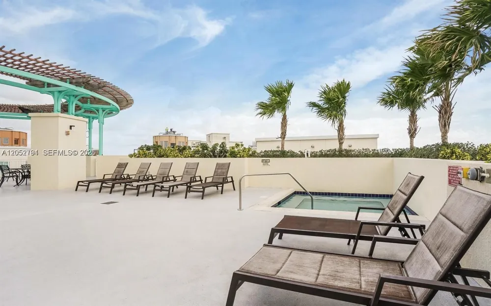 7280 SW 90th St #501 Miami, FL 33156