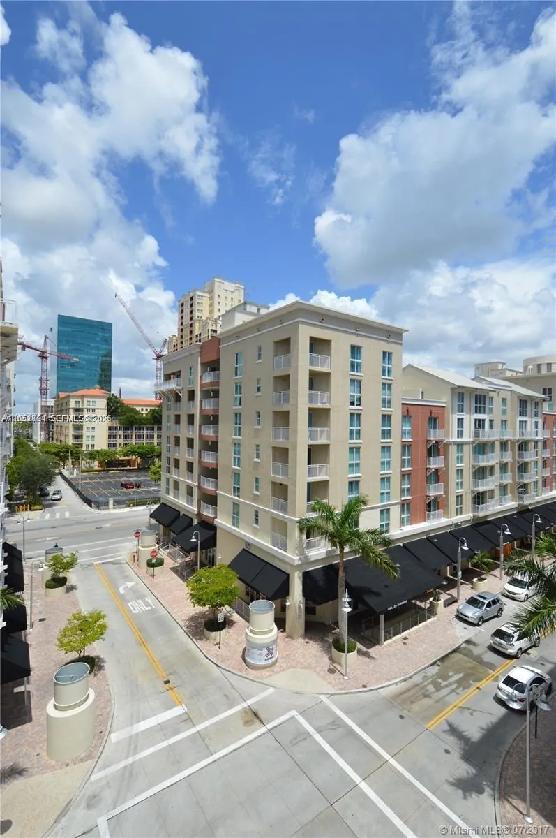 7280 SW 90th St #501 Miami, FL 33156