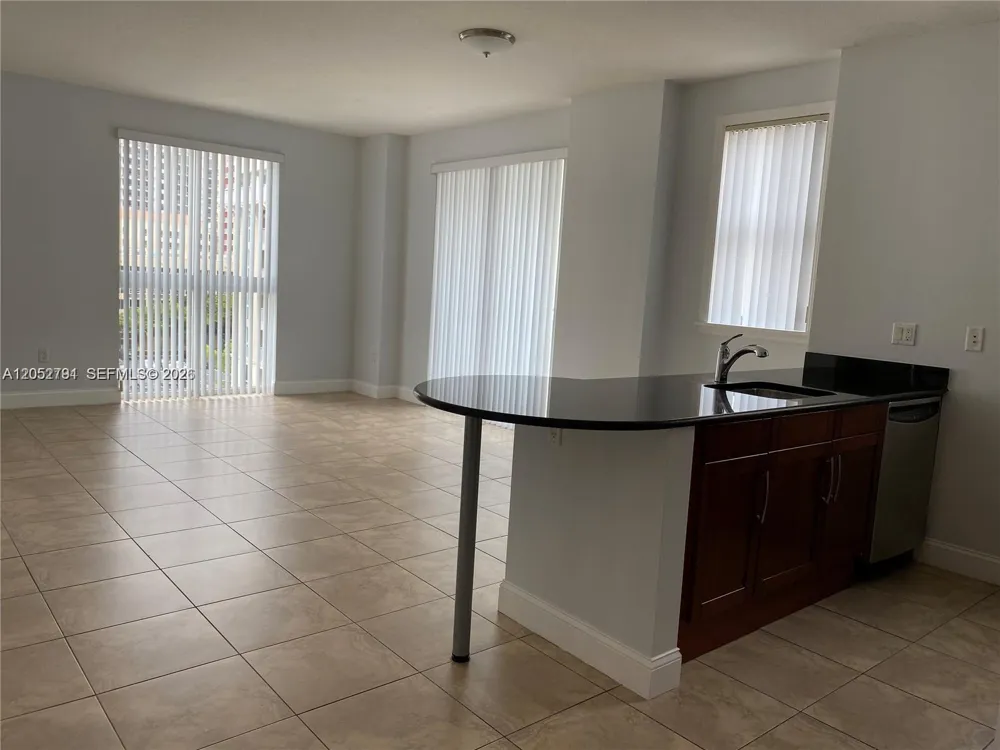 7280 SW 90th St #501 Miami, FL 33156
