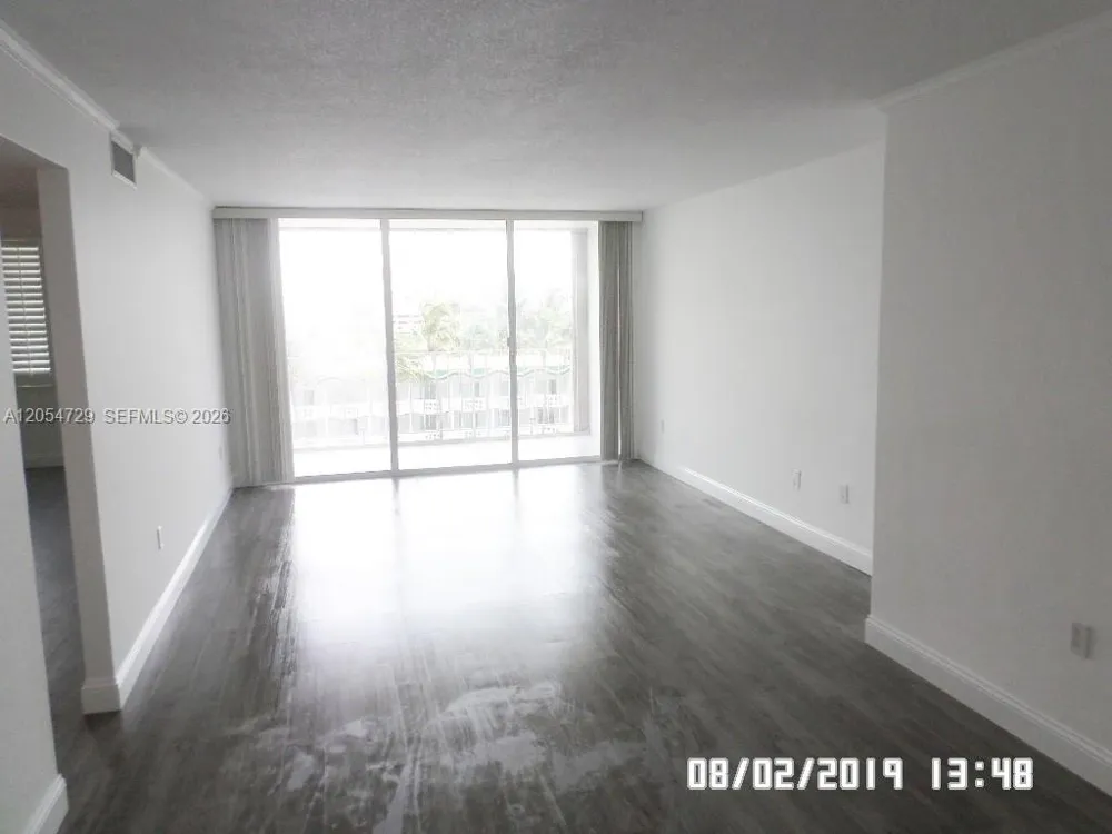 1865 79th St Cswy #6J North Bay Village, FL 33141