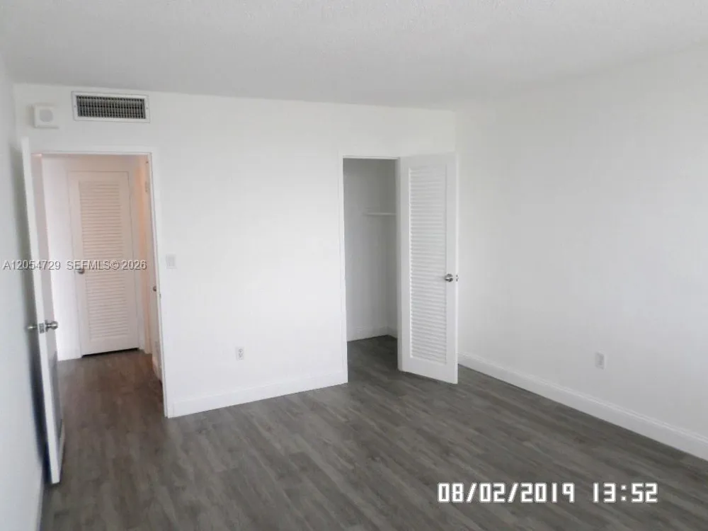 1865 79th St Cswy #6J North Bay Village, FL 33141