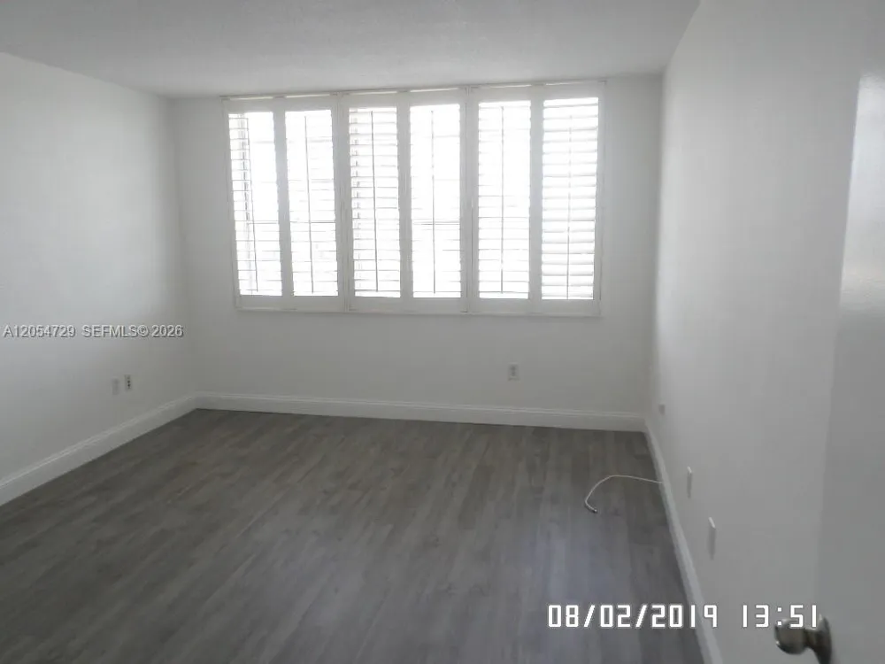 1865 79th St Cswy #6J North Bay Village, FL 33141