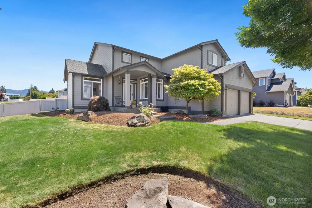 1959 Highpoint Street Enumclaw, WA 98022