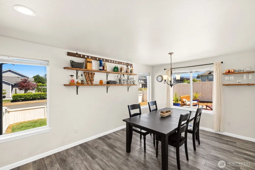 1959 Highpoint Street Enumclaw, WA 98022