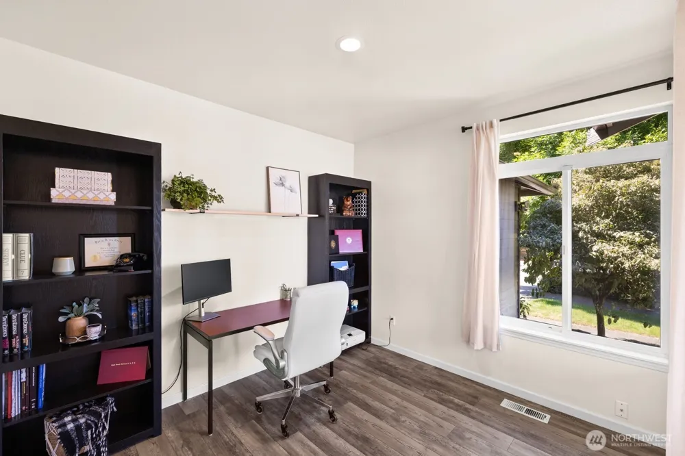 1959 Highpoint Street Enumclaw, WA 98022
