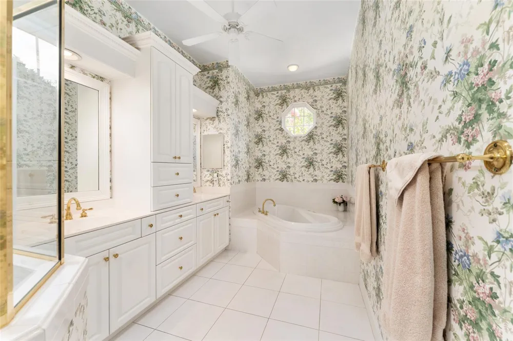5730 NW 52ND PLACE Gainesville, FL 32653