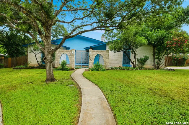 5007 DEL ORO CIR San Antonio, TX 78233