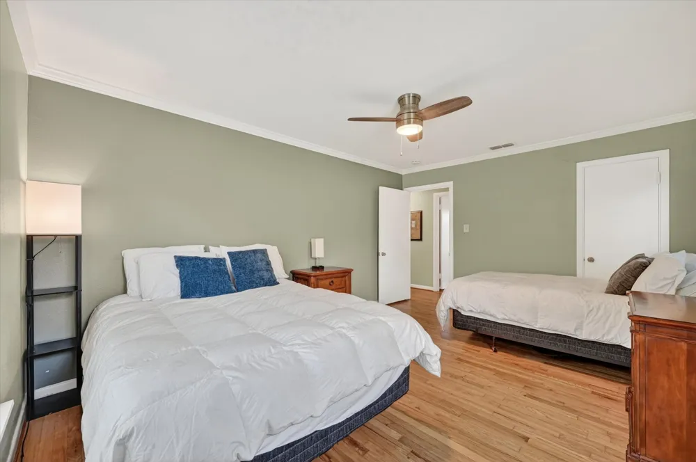 601 Circle Drive Arlington, TX 76010