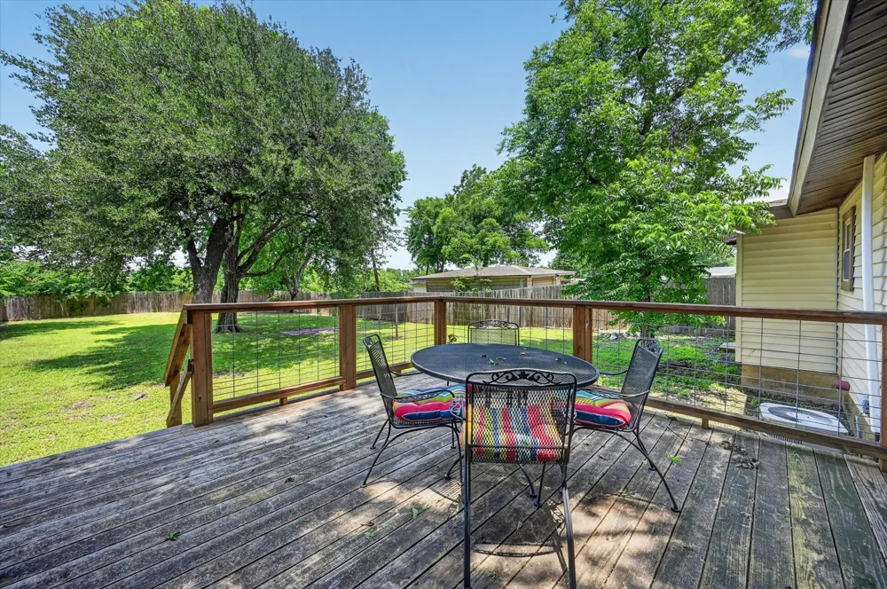 601 Circle Drive Arlington, TX 76010