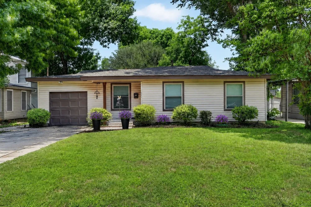 601 Circle Drive Arlington, TX 76010