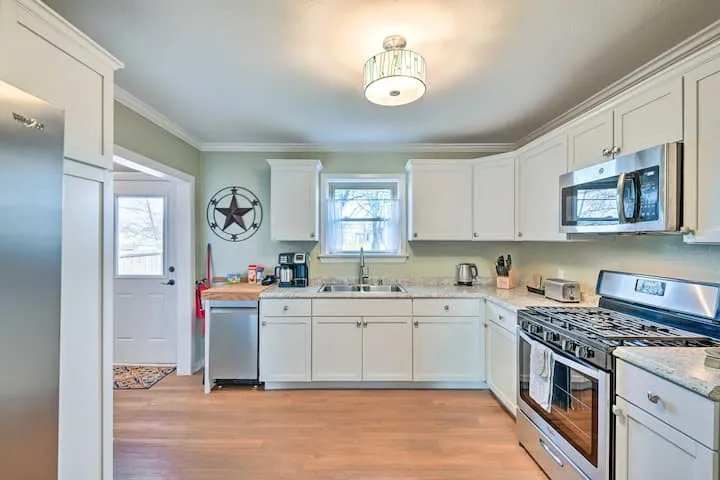 601 Circle Drive Arlington, TX 76010