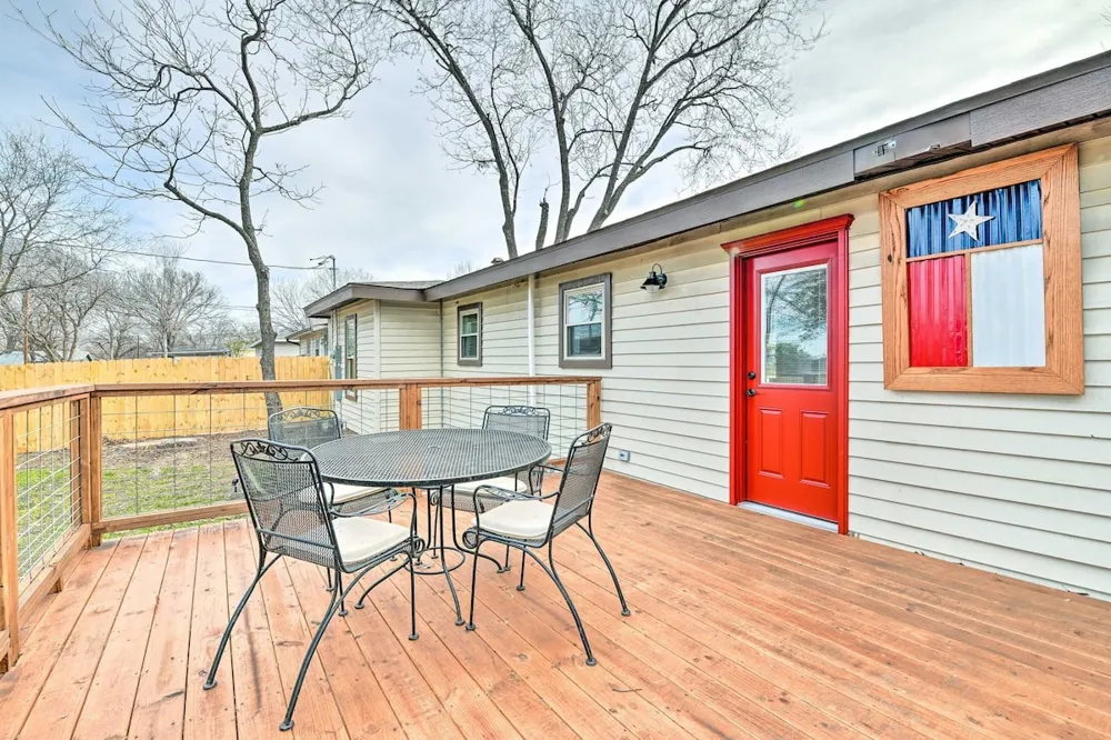 601 Circle Drive Arlington, TX 76010