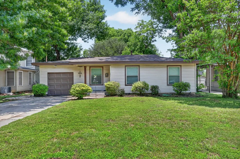 601 Circle Drive Arlington, TX 76010