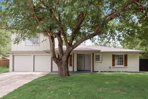 3715 Maxwell Court