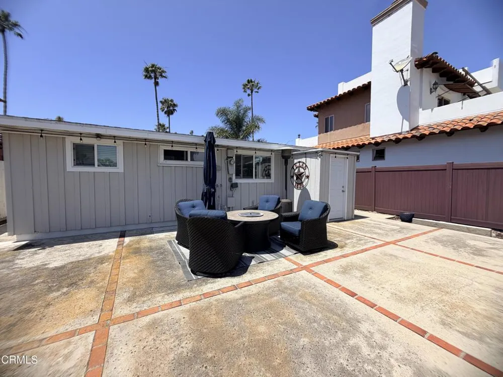 2263 Pierpont Boulevard Ventura, CA 93001
