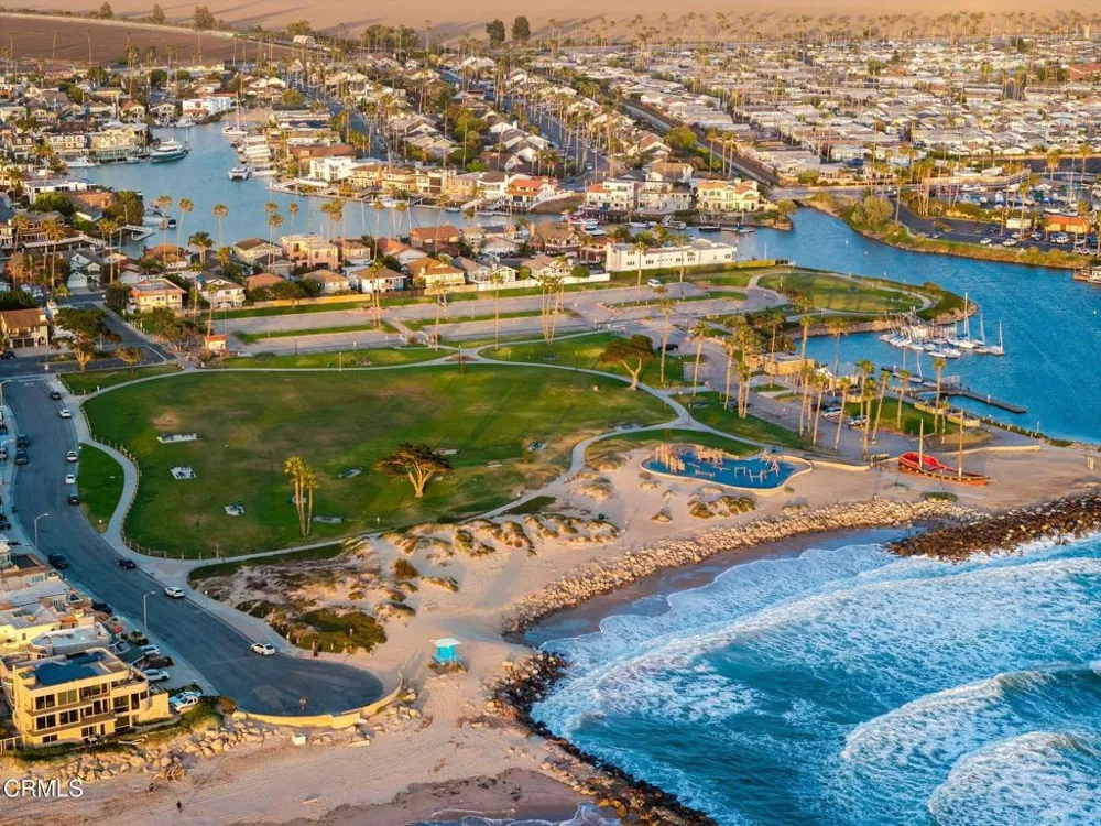 2263 Pierpont Boulevard Ventura, CA 93001