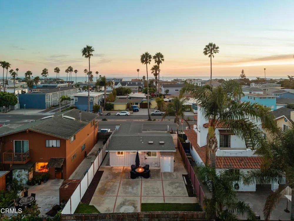 2263 Pierpont Boulevard Ventura, CA 93001