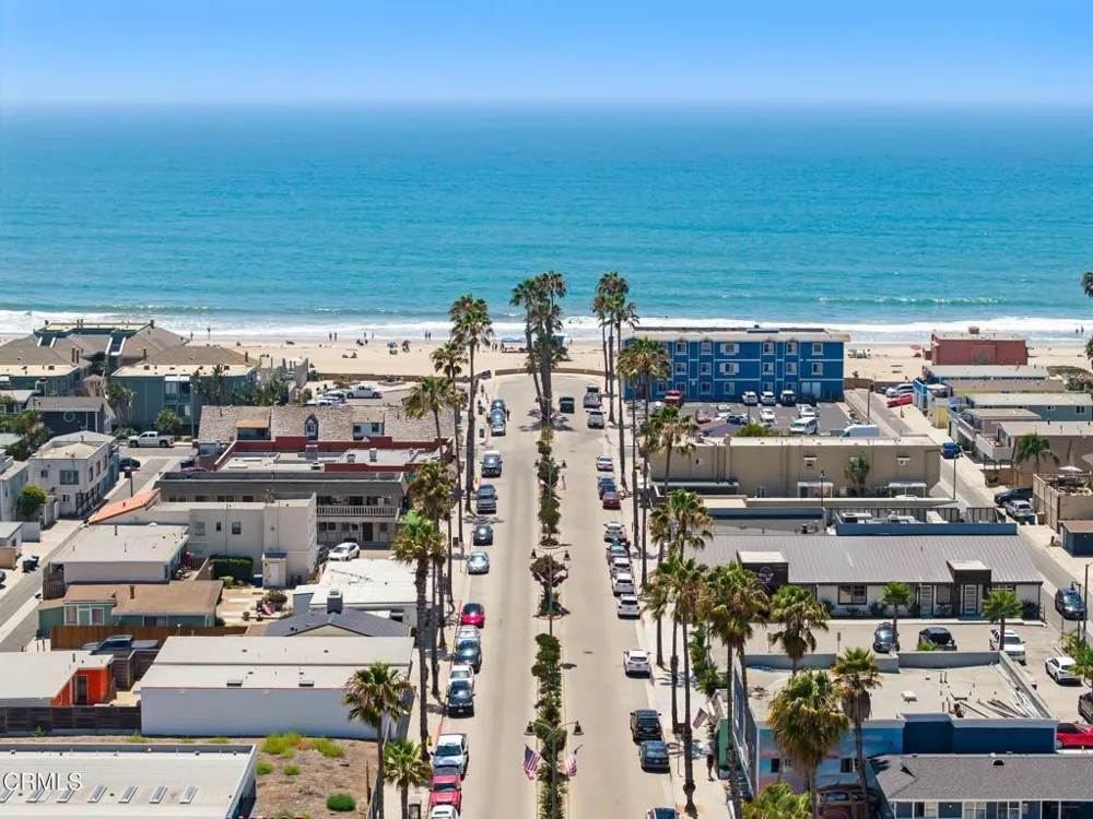 2263 Pierpont Boulevard Ventura, CA 93001