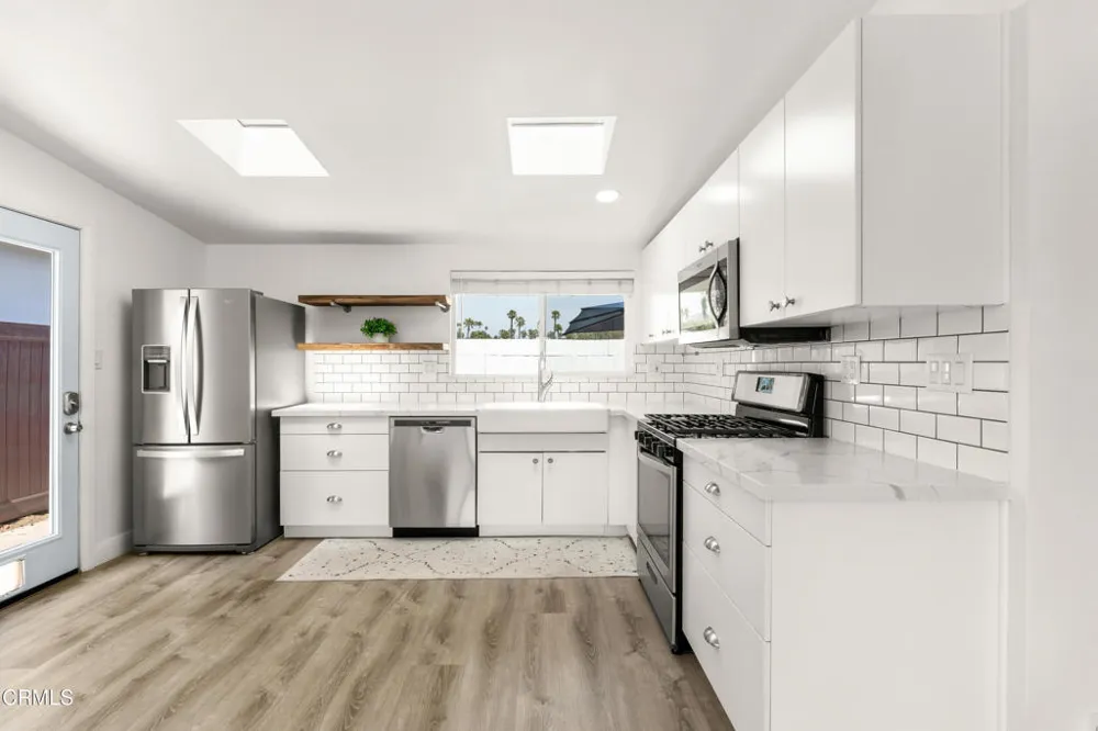 2263 Pierpont Boulevard Ventura, CA 93001