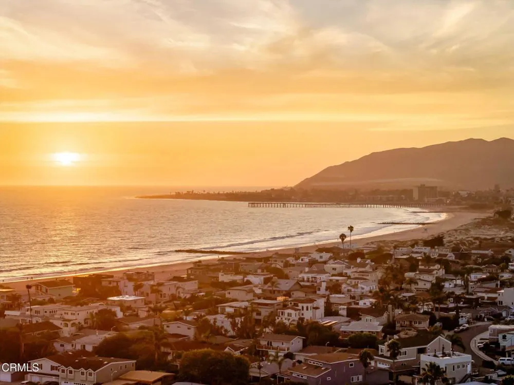 2263 Pierpont Boulevard Ventura, CA 93001