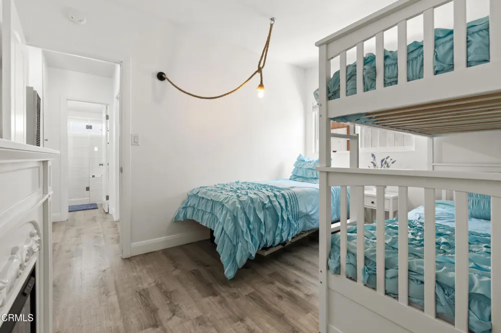 2263 Pierpont Boulevard Ventura, CA 93001