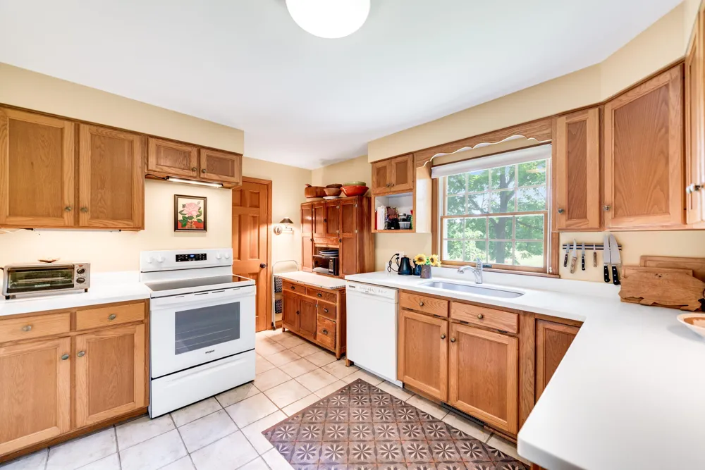 5515 Kaiser Road Sawyer, MI 49125