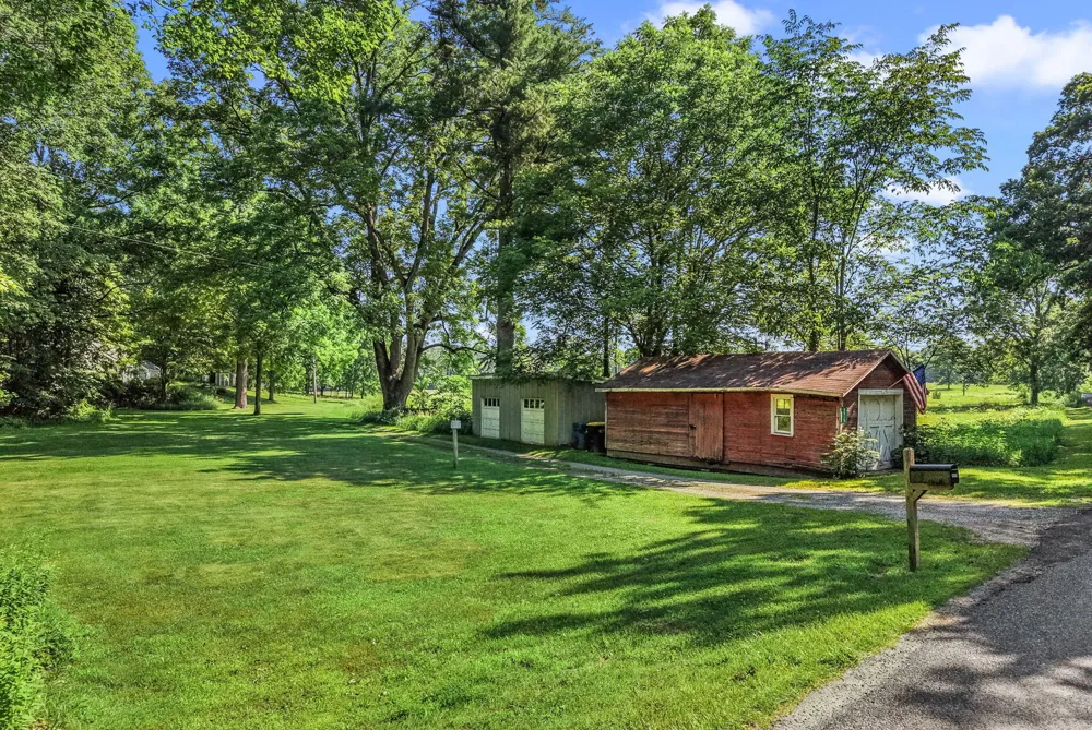5515 Kaiser Road Sawyer, MI 49125