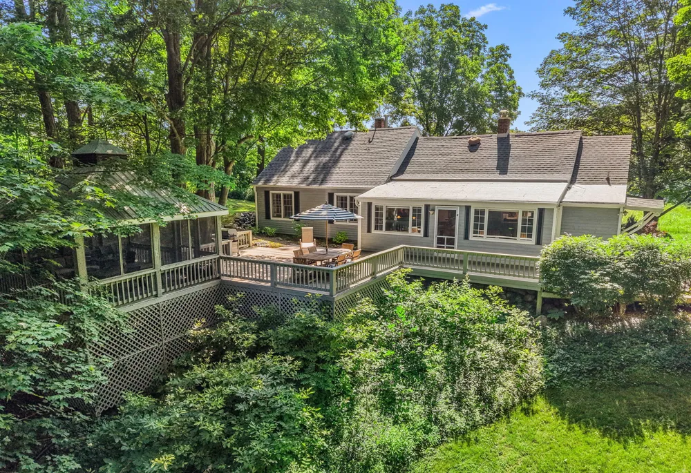 5515 Kaiser Road Sawyer, MI 49125
