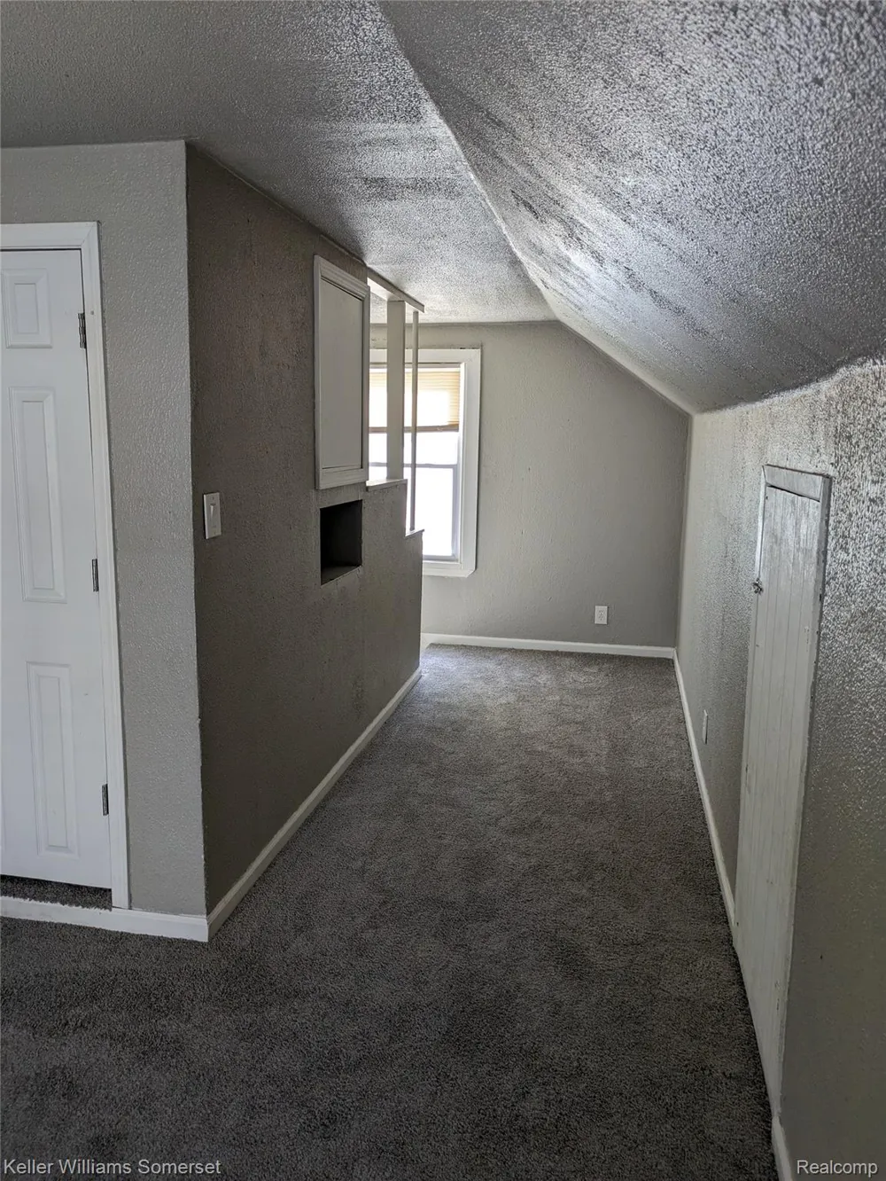 26671 W Hills Drive Inkster City, MI 48141