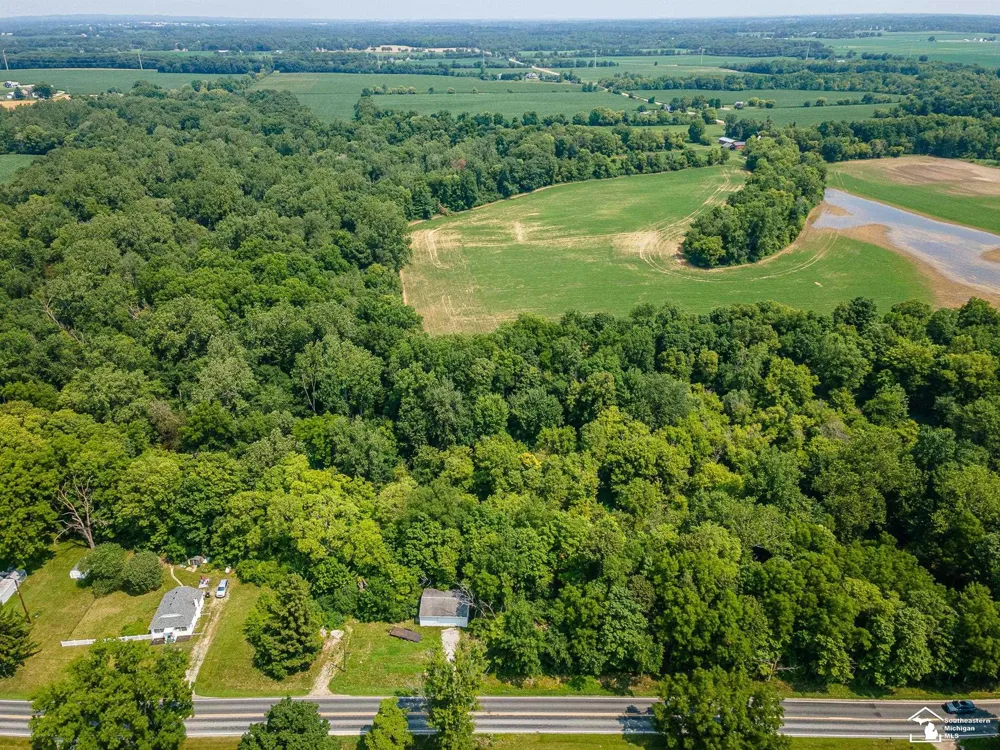 1606 Mooreville Road York Charter Township, MI 48160