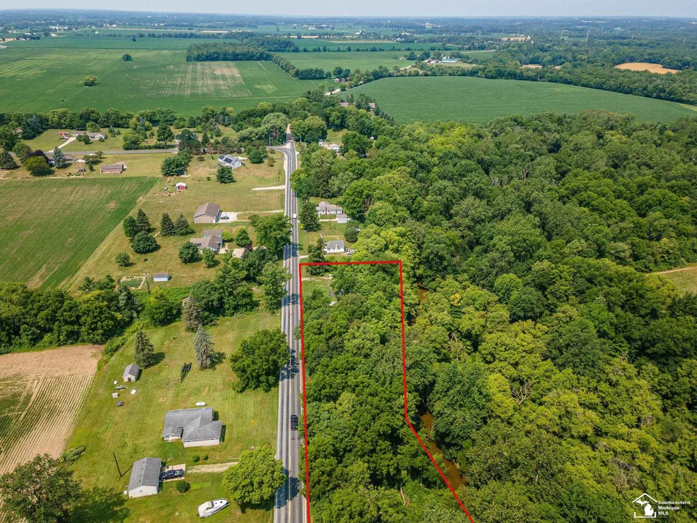 1606 Mooreville Road York Charter Township, MI 48160