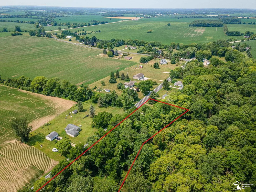 1606 Mooreville Road York Charter Township, MI 48160
