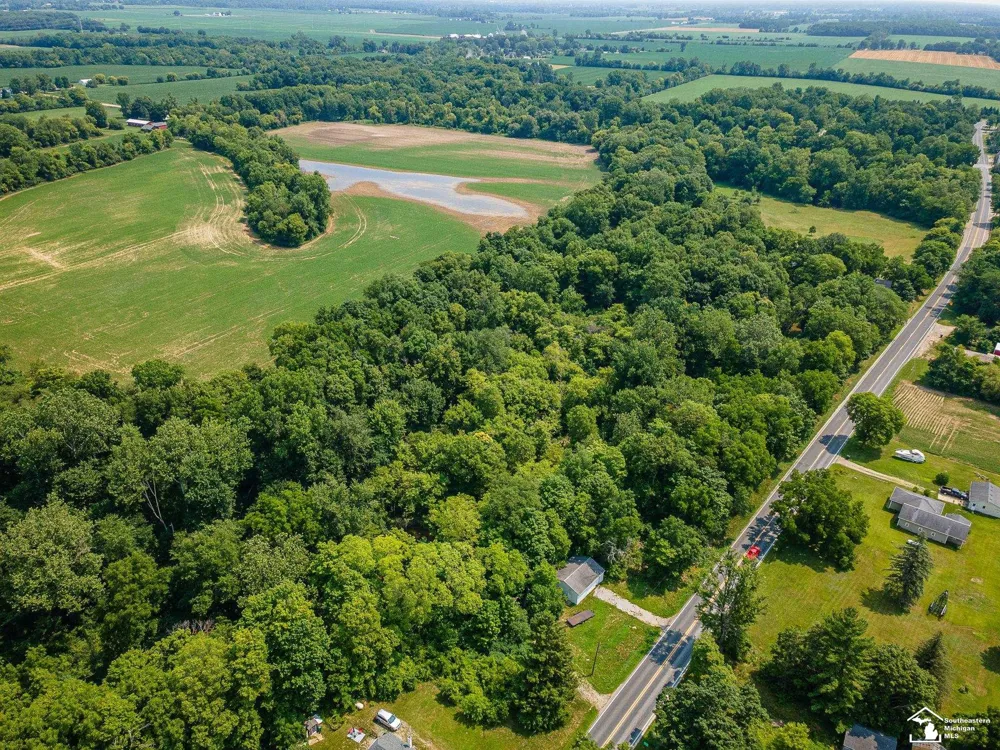 1606 Mooreville Road York Charter Township, MI 48160