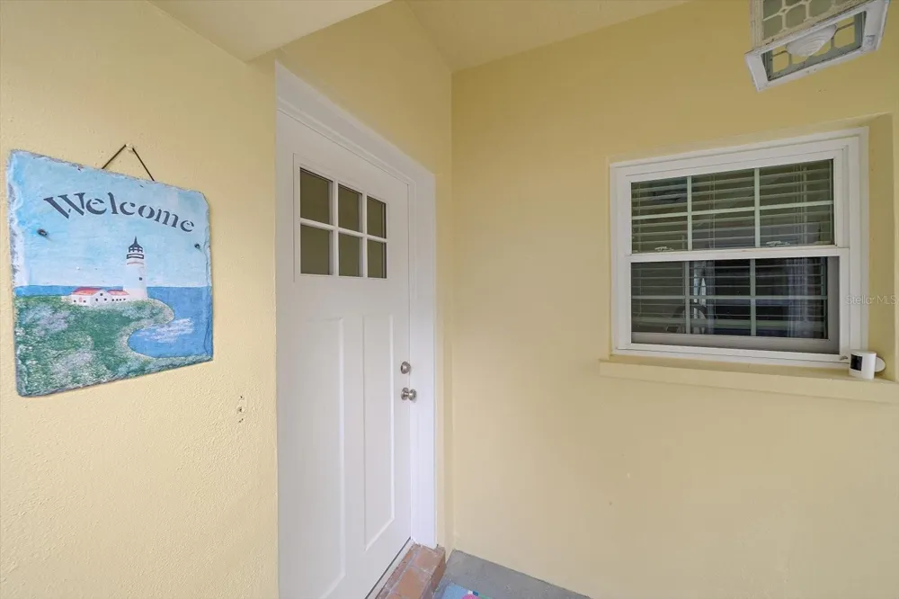 5865 TIDEWOOD AVENUE #8 Sarasota, FL 34231