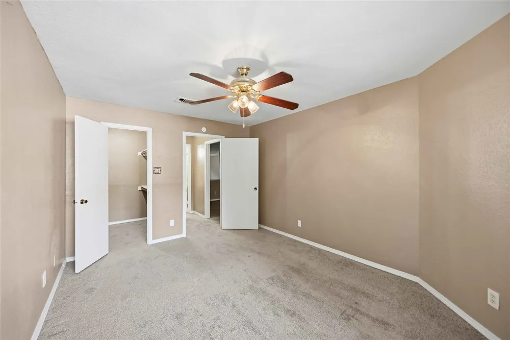 9797 Leawood Boulevard #1202 Houston, TX 77099