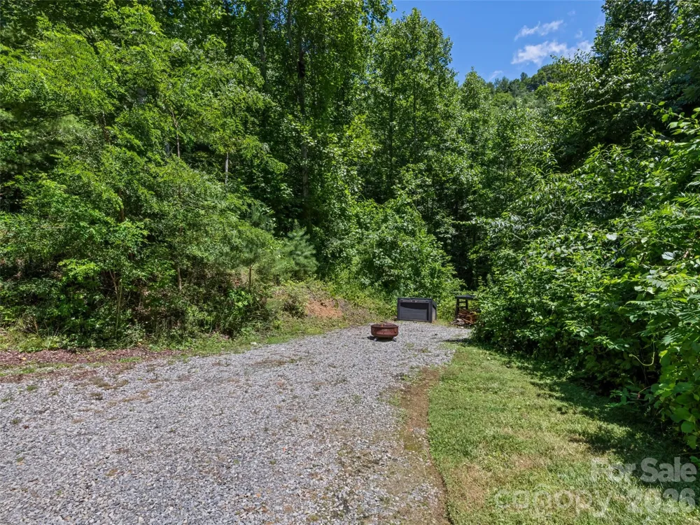 322 McKinzie Place Waynesville, NC 28785