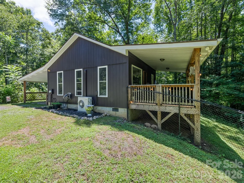 322 McKinzie Place Waynesville, NC 28785