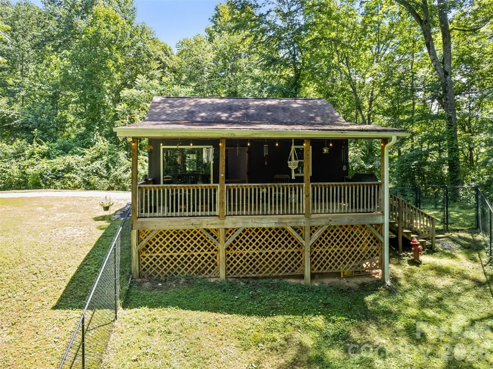 322 McKinzie Place Waynesville, NC 28785