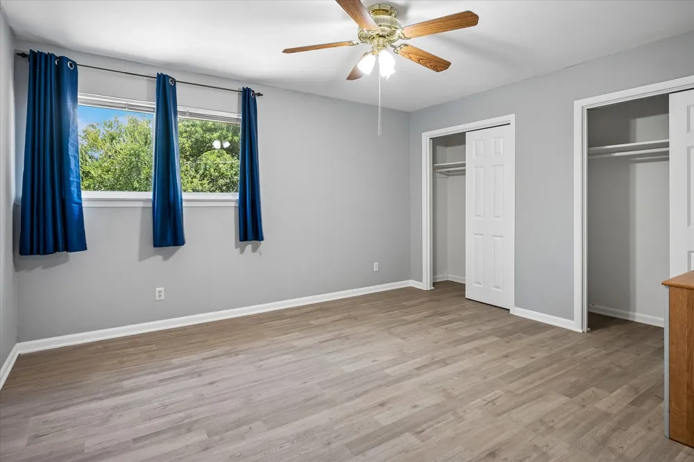 216 Huntingdon Drive Irving, TX 75061