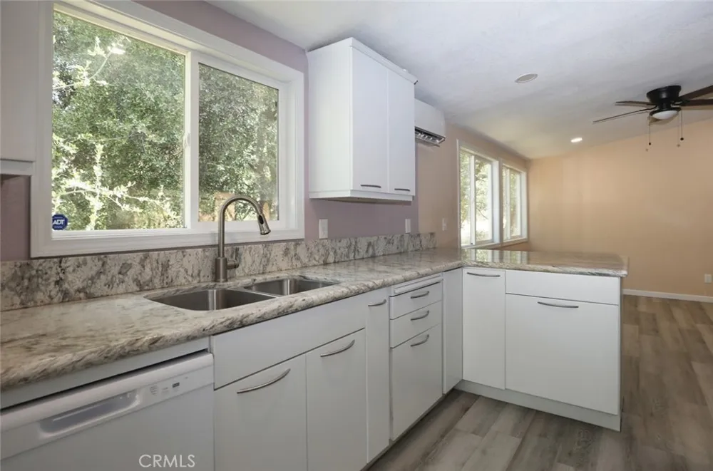 3304 Toyon Clearlake, CA 95422