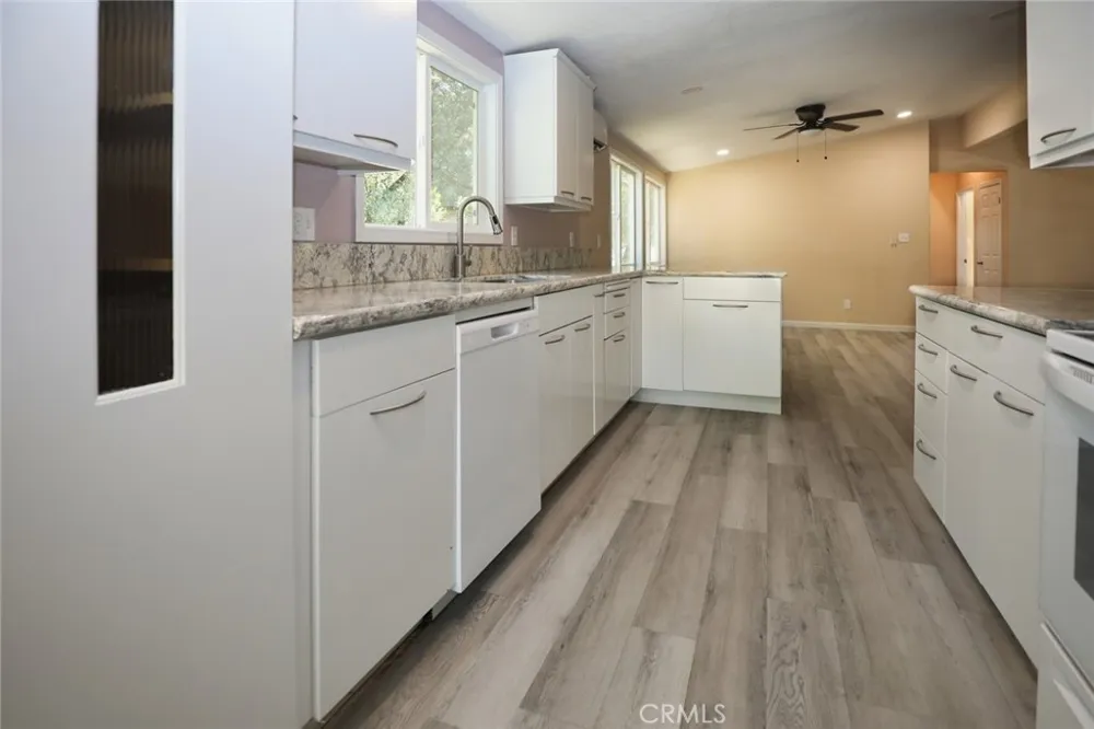 3304 Toyon Clearlake, CA 95422