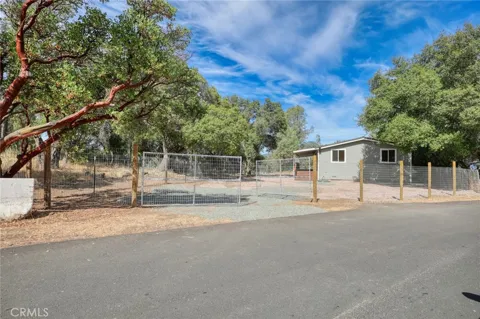 3304 Toyon