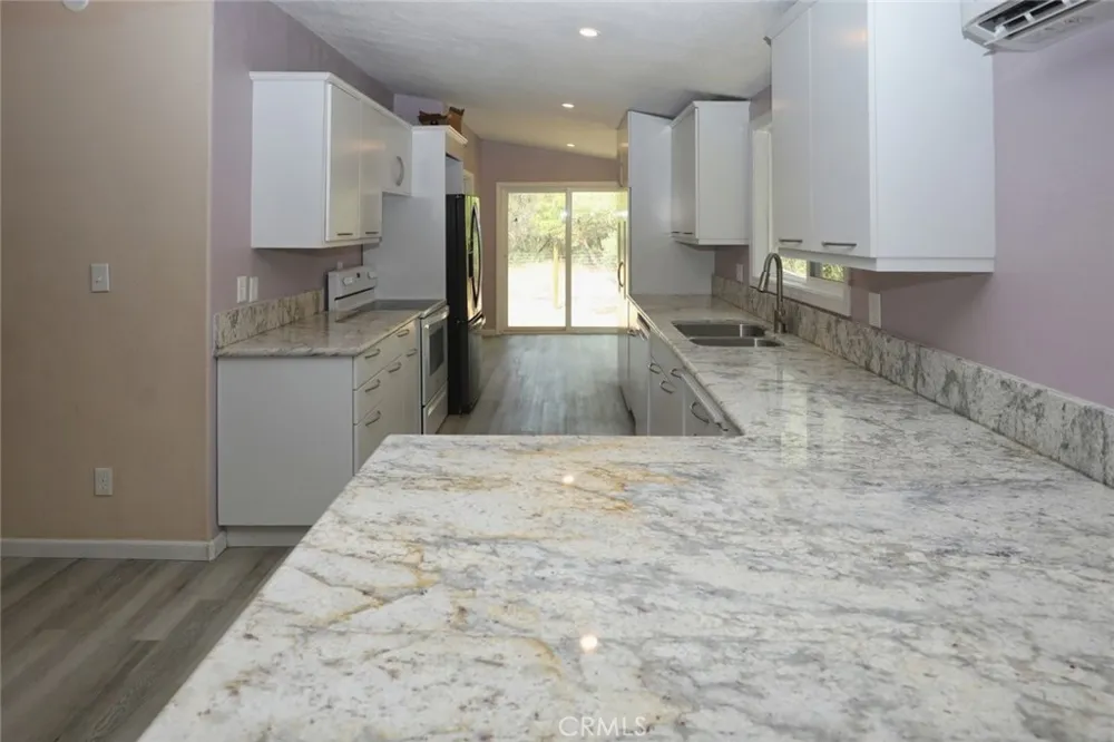 3304 Toyon Clearlake, CA 95422